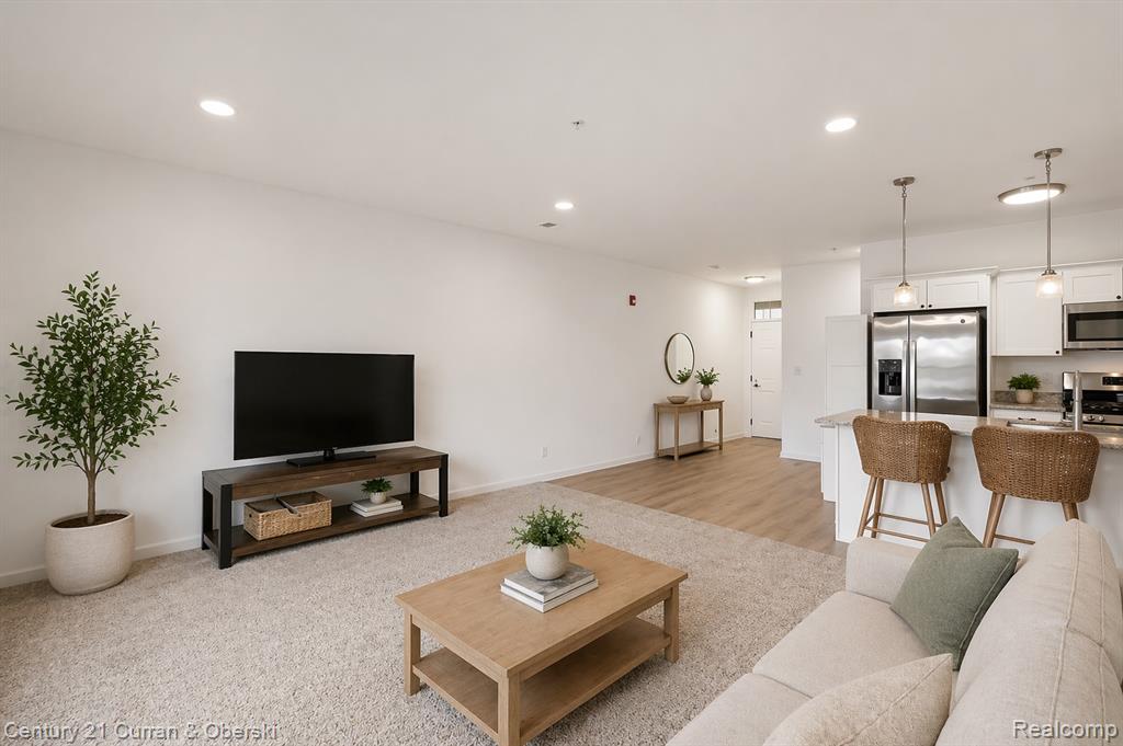 632 Pointe Drive, Walled Lake, MI 48390 — Photo 10