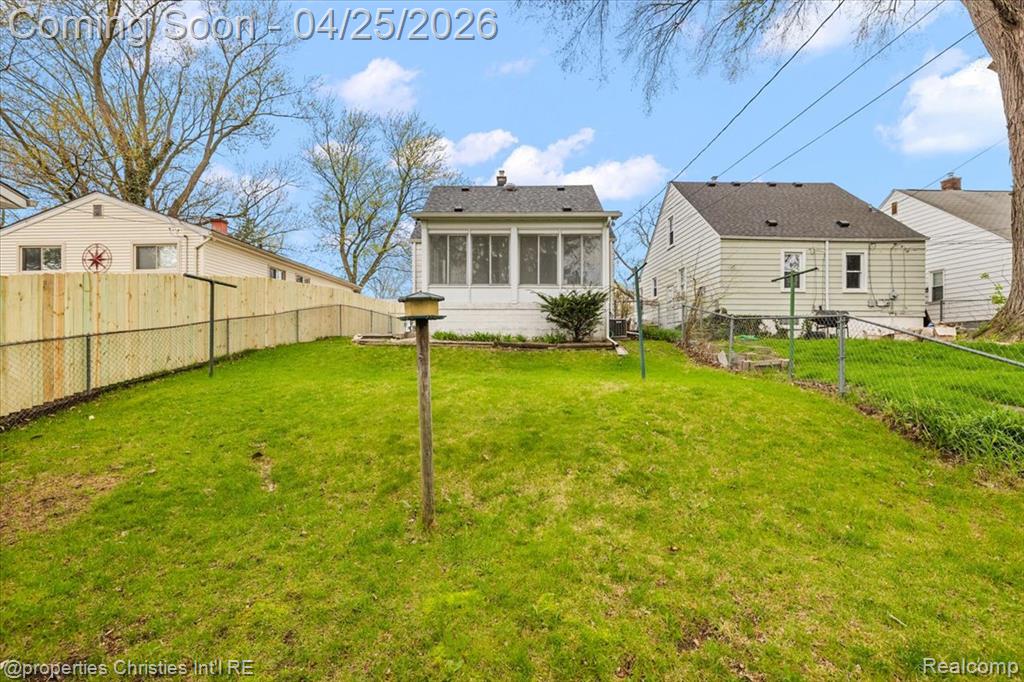 25373 Ivanhoe, Redford, MI 48239 — Photo 8
