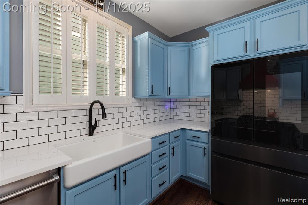 424 Roosevelt Street, Canton, MI 48188 — Photo 17