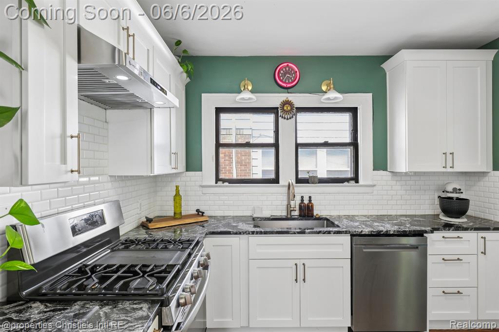 2239 Atkinson Street, Detroit, MI 48206 — Photo 14
