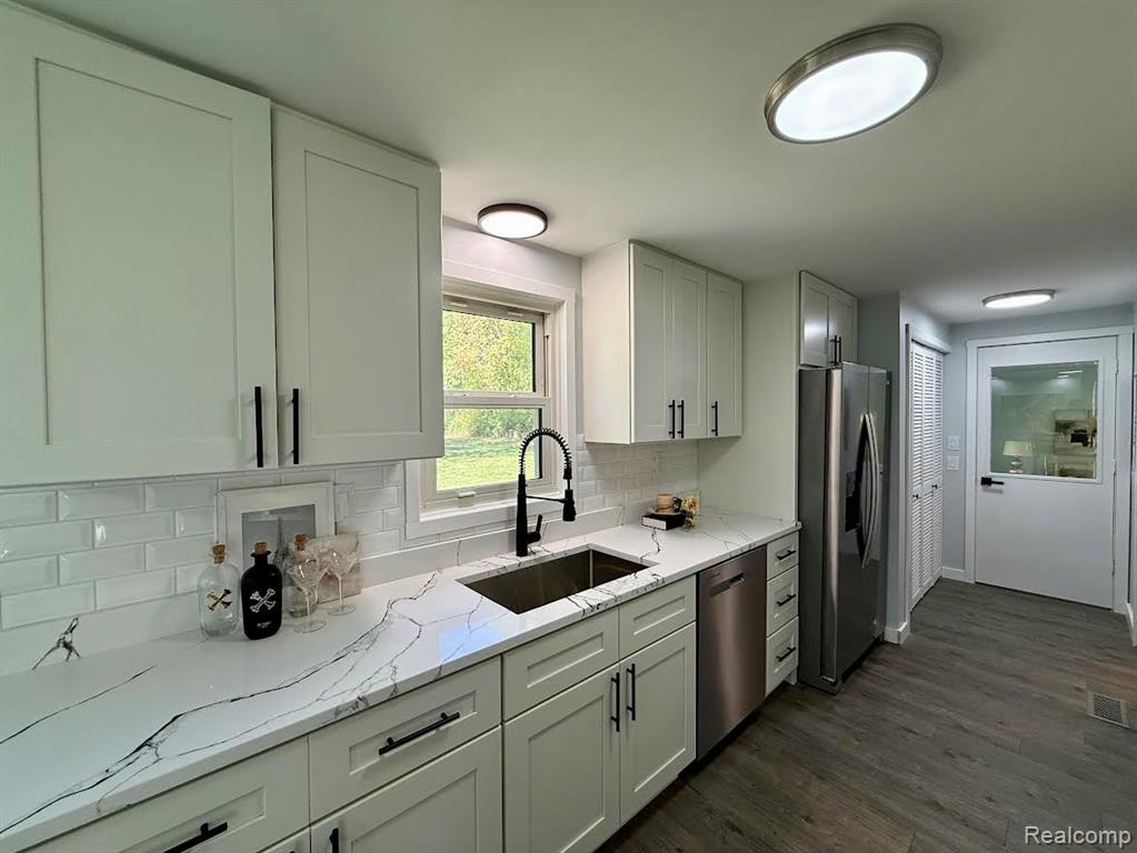 840 Laird Street, Lake Orion, MI 48362 — Photo 26