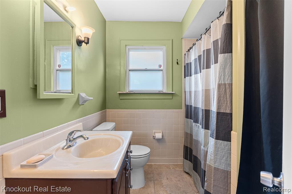 8058 Stanley Road, Flushing, MI 48433 — Photo 12