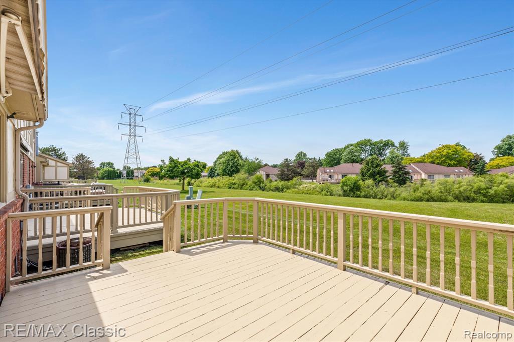 41937 BROOKVIEW Lane, Clinton Twp, MI 48038 — Photo 28