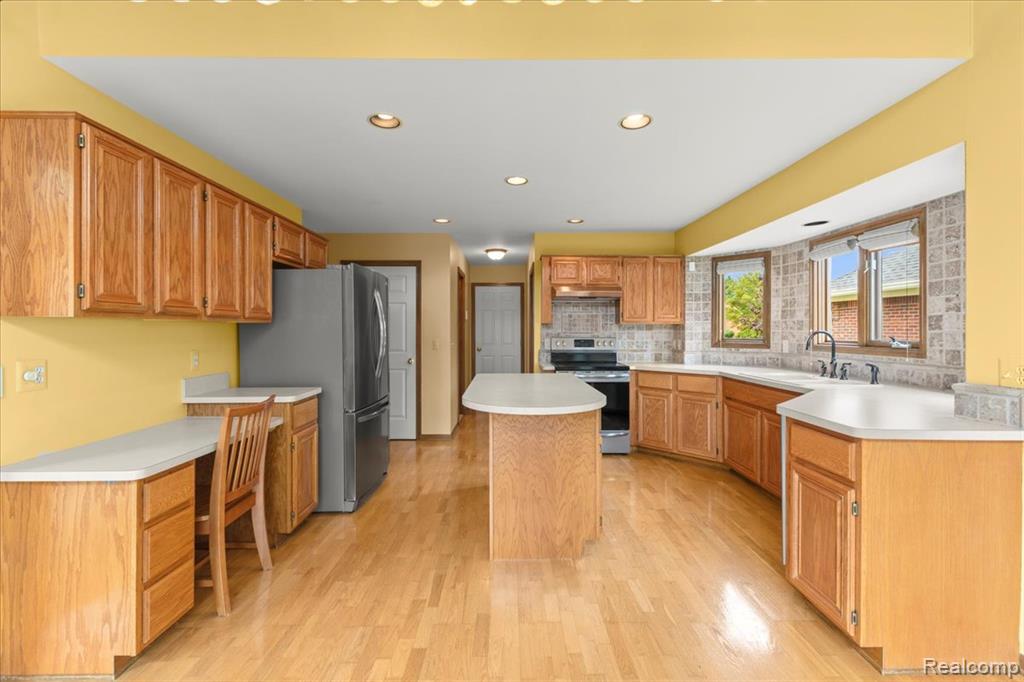 49366 Briar Pointe Dr. Drive, Macomb, MI 48044 — Photo 15