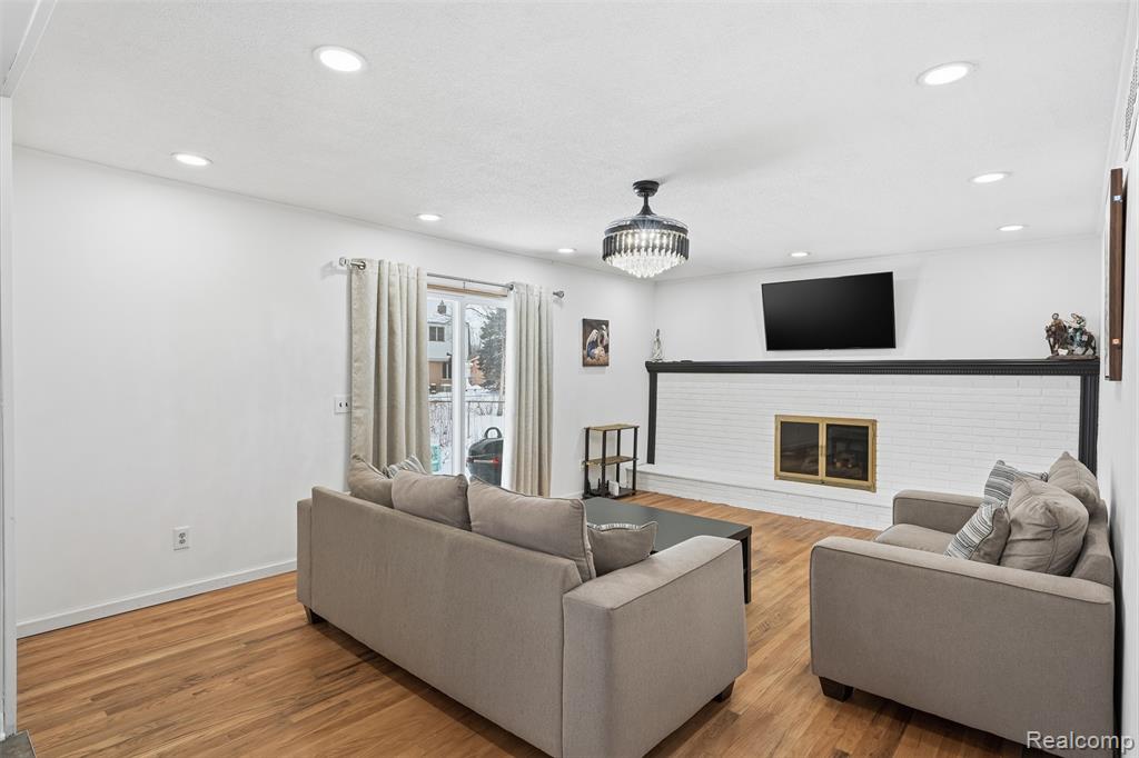 39563 Cadborough Drive, Clinton Twp, MI 48038 — Photo 12