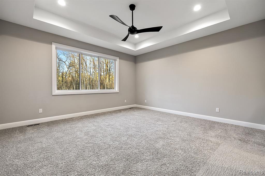 2280 Heidi Drive, Oxford, MI 48370 — Photo 26
