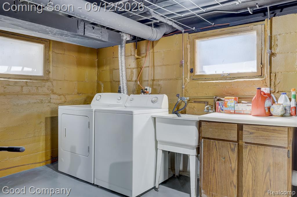 45 W Morehouse Avenue, Hazel Park, MI 48030 — Photo 29