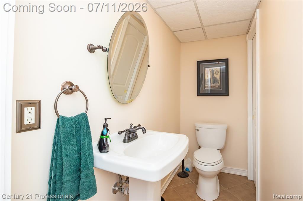 689 Woodfield Way, Rochester Hills, MI 48307 — Photo 42