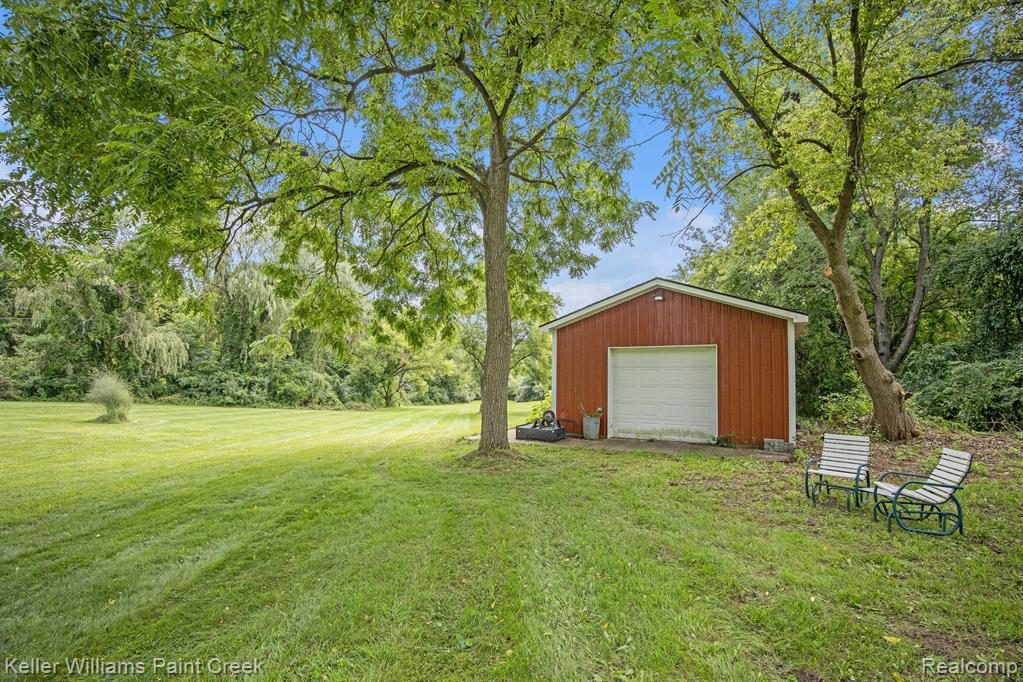 931 Rochester Road, Leonard, MI 48367 — Photo 27