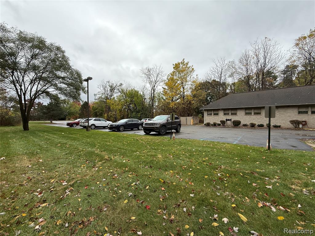 3380 Beecher Road, Flint, MI 48532 — Photo 4