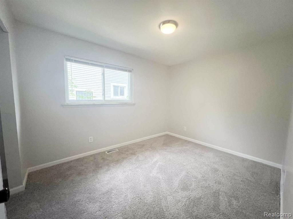 6211 PENROD Street, Detroit, MI 48228 — Photo 5