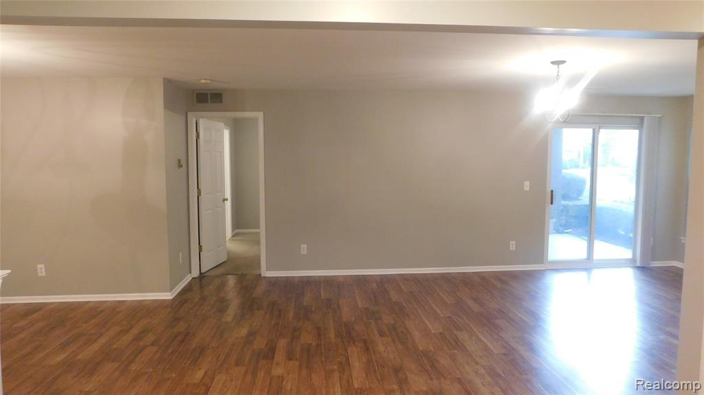 44850 MARIGOLD Drive, Sterling Heights, MI 48314 — Photo 6