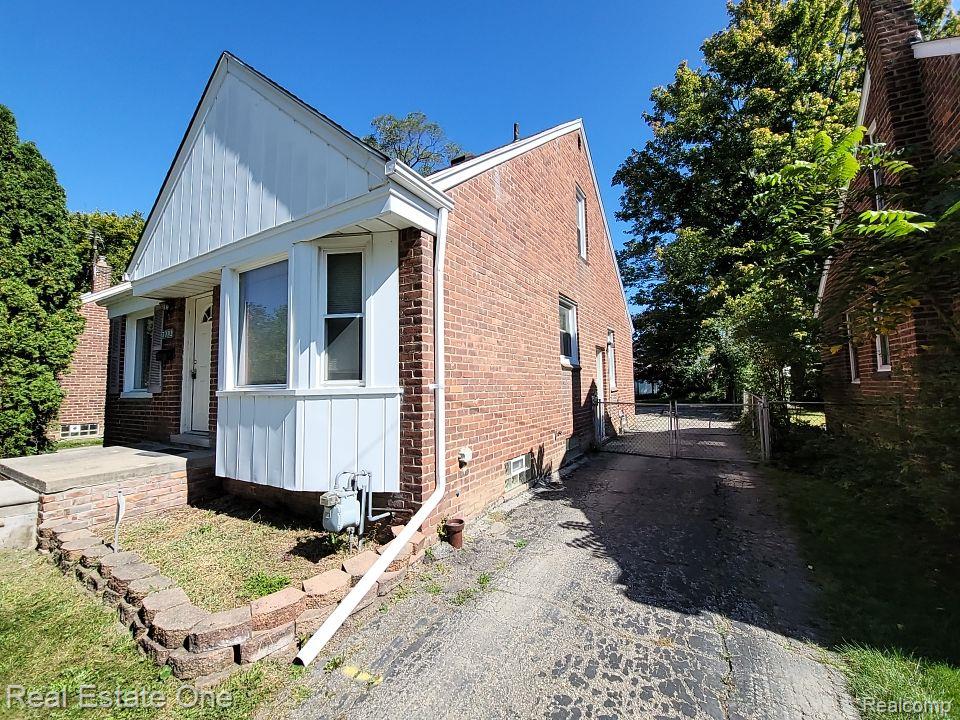 7732 DOLPHIN, Redford, MI 48239 — Photo 3