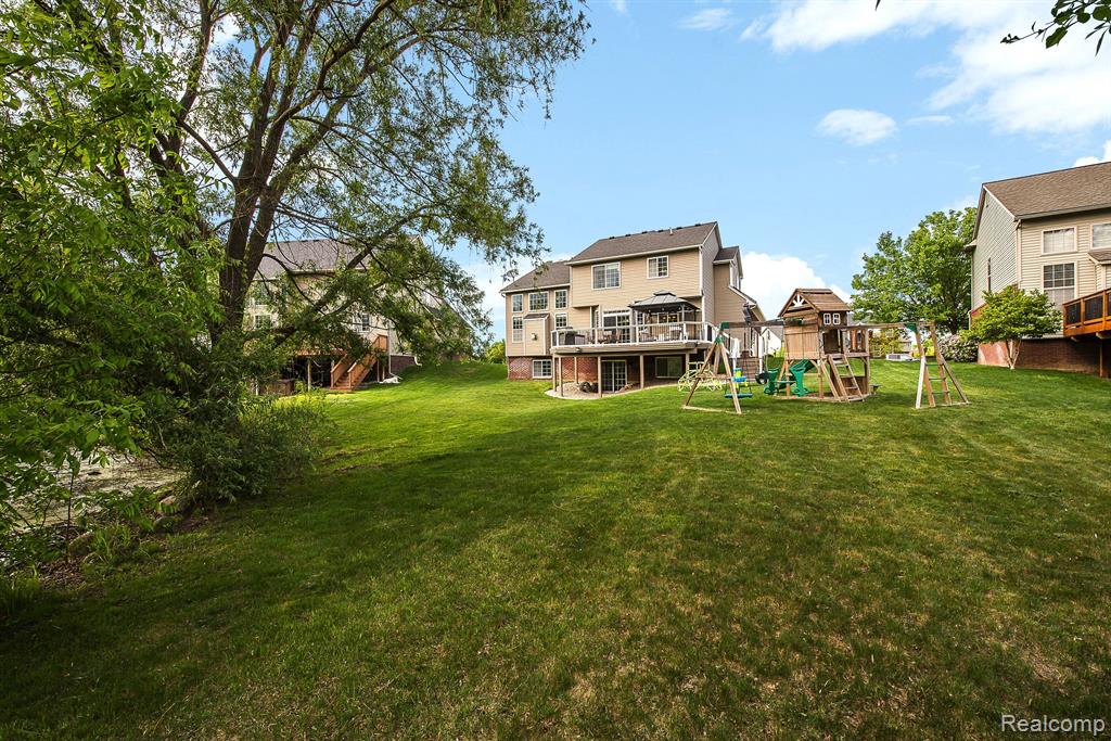 58799 CARRIAGE Lane, South Lyon, MI 48178 — Photo 38