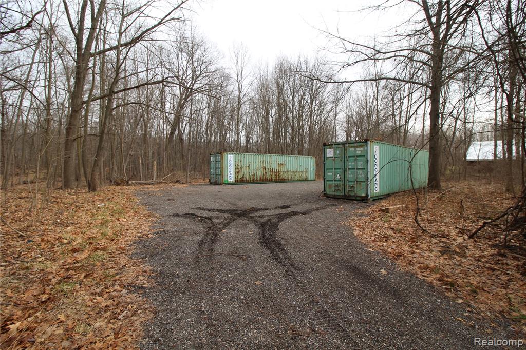 1050 Teggerdine Road, White Lake, MI — Photo 23