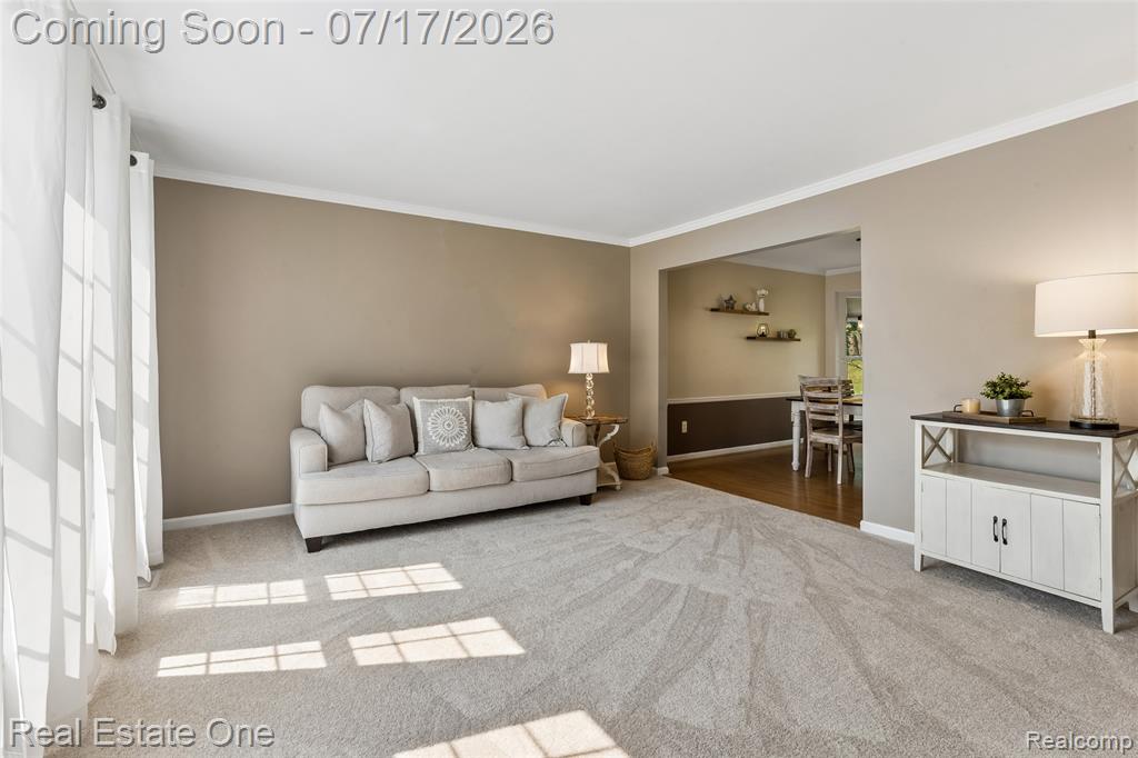763 Whitney Drive, Rochester Hills, MI 48307 — Photo 6