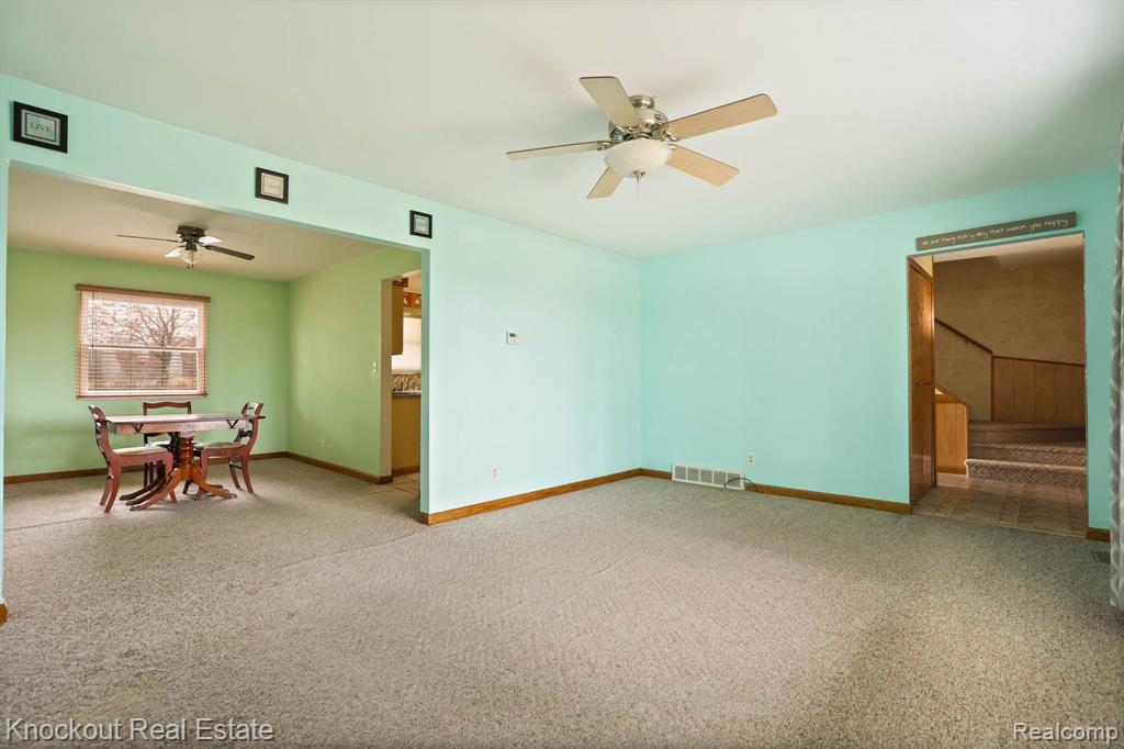 13098 SEYMOUR Road, Montrose, MI 48457 — Photo 11