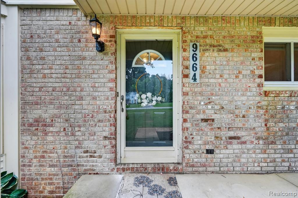 9664 Alger Drive, Brighton, MI 48114 — Photo 13