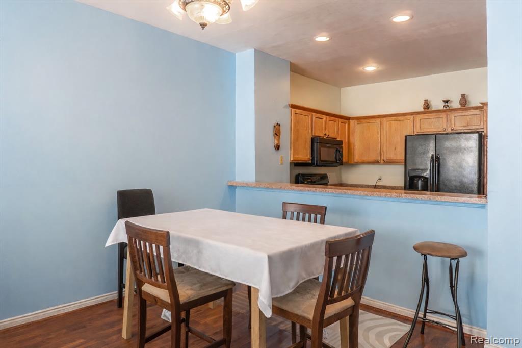 13207 St Ervin Avenue, 26, Detroit, MI 48215 — Photo 12