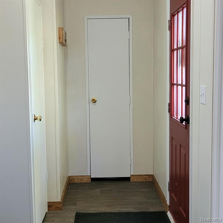 2201 Schnmeid, Six Lakes, MI 48886 — Photo 25
