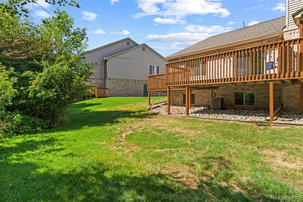 1039 Old Leake Court, 200, Holly, MI 48442 — Photo 25