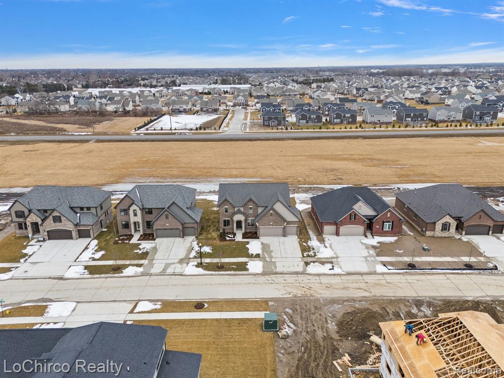 49387 LANGFORD Drive, Macomb, MI 48044 — Photo 52