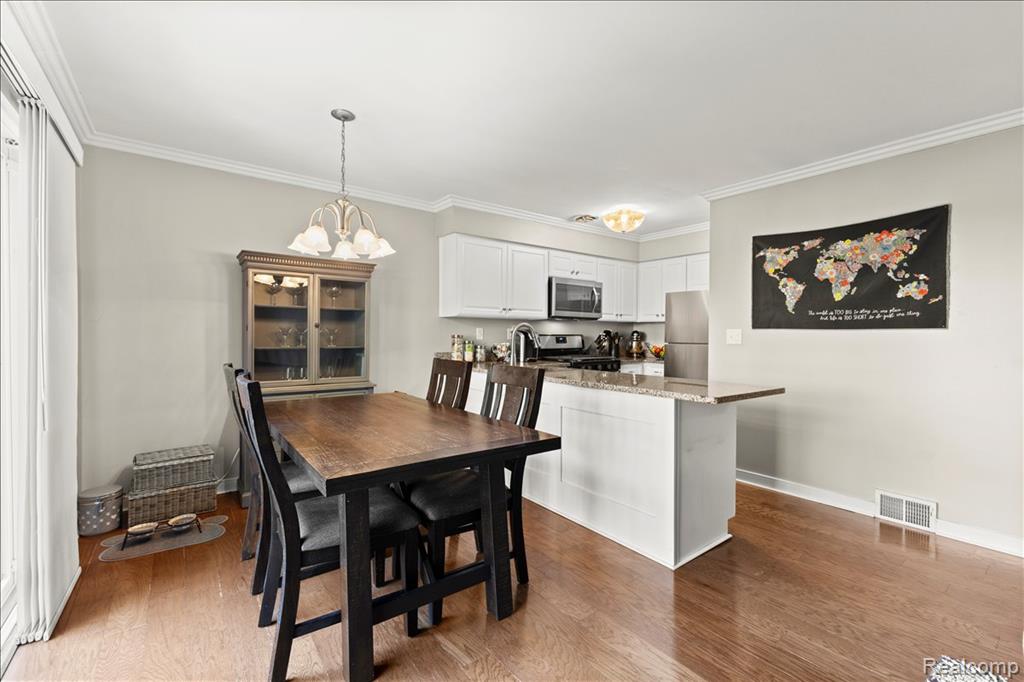 1936 Torquay Avenue, Royal Oak, MI 48073 — Photo 10