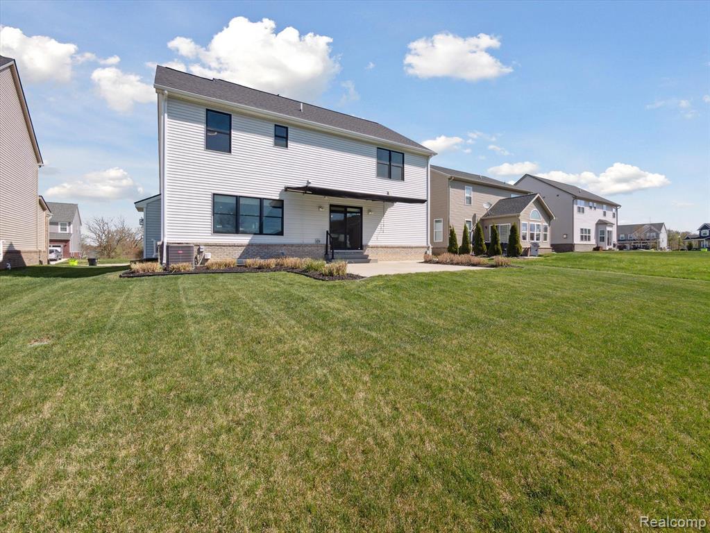 900 N MILL Street, South Lyon, MI 48178 — Photo 46