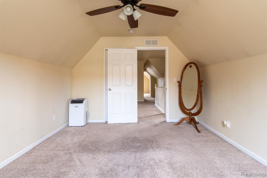 611 PLUM Street, Wyandotte, MI 48192 — Photo 19