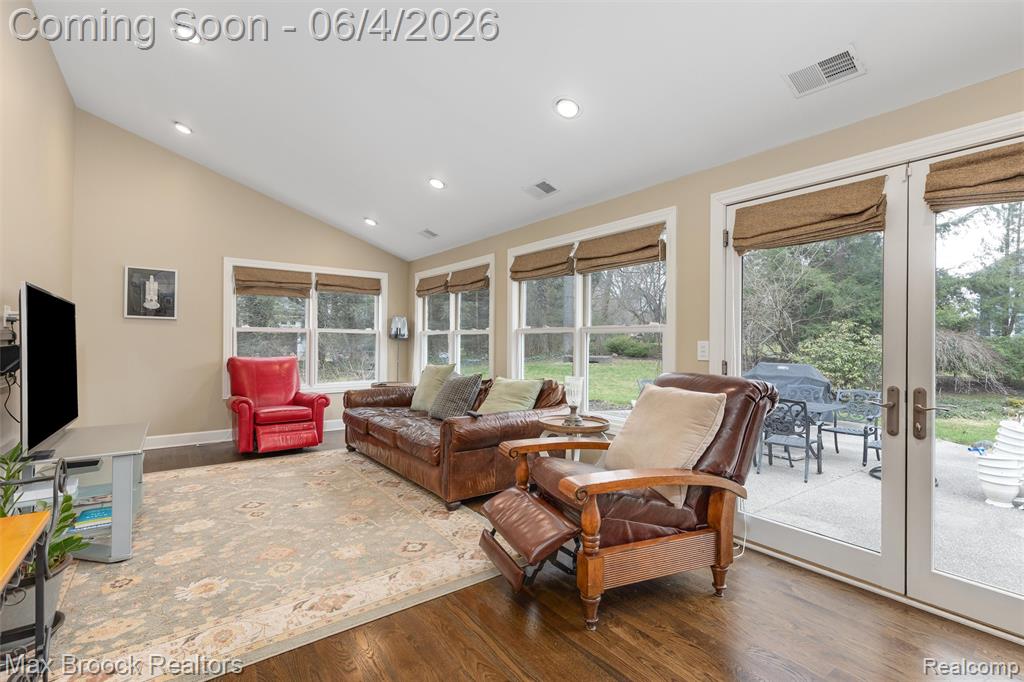 3797 S Darlington Road, Bloomfield Hills, MI 48301 — Photo 24