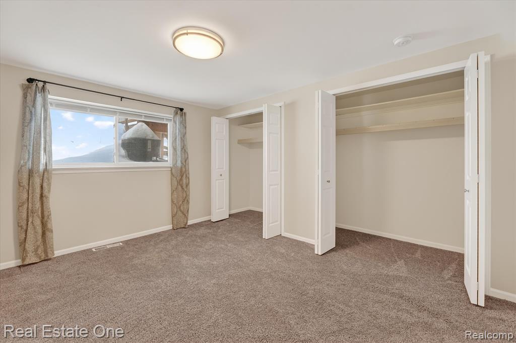 874 N Main Street, Milford, MI 48381 — Photo 32