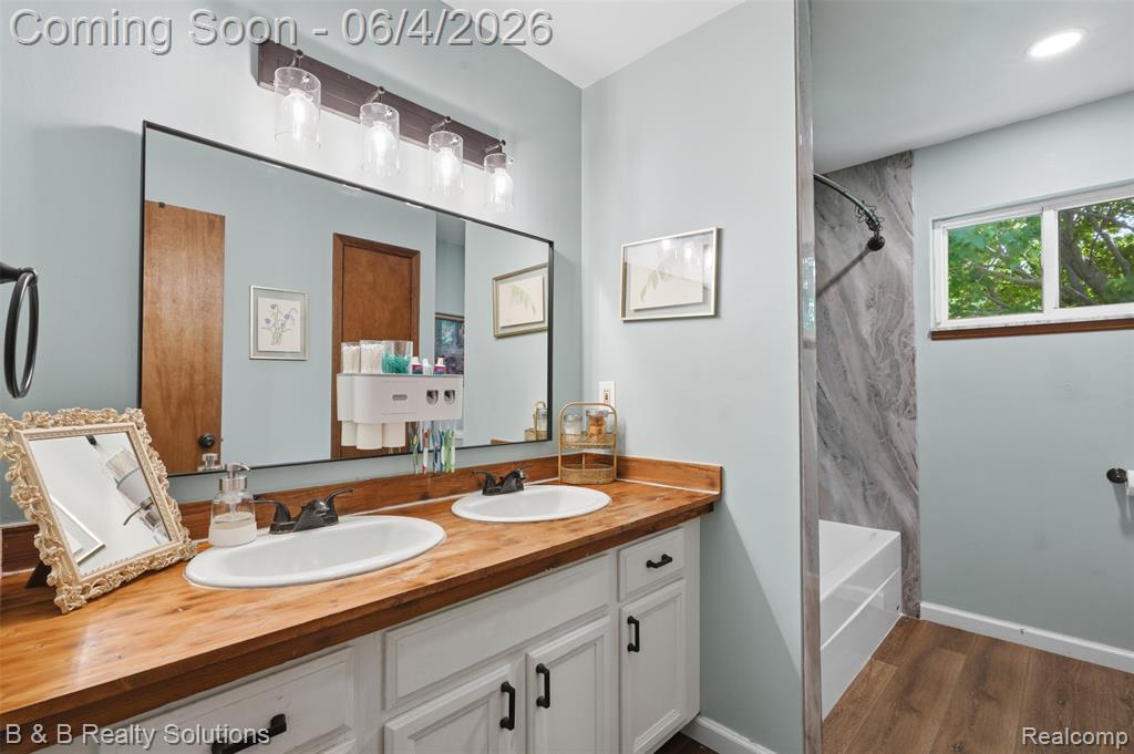 8820 Almont Road, Almont, MI 48003 — Photo 26