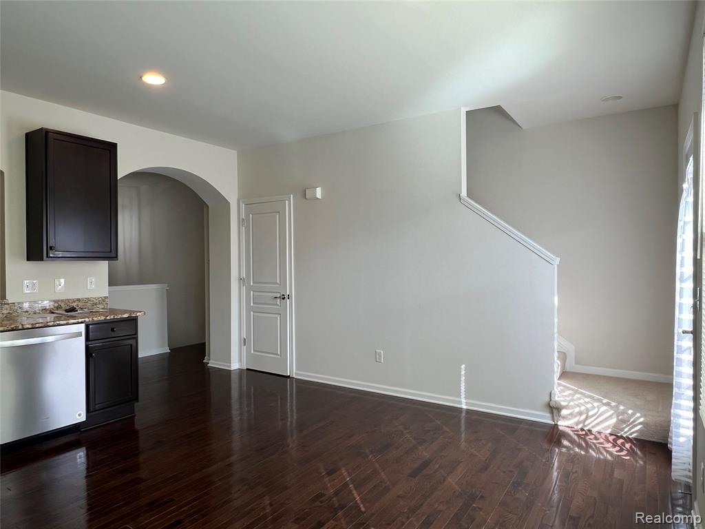 44474 Gwinnett Loop, Novi, MI — Photo 25