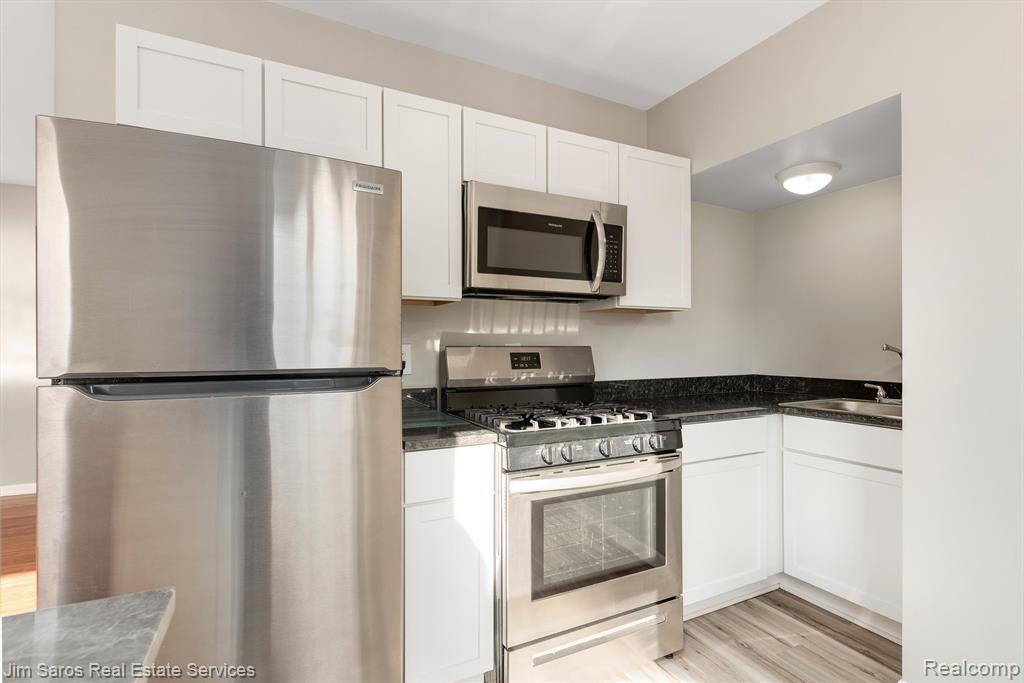 550 Parkview #317 - 1 Bedroom, Detroit, MI 48214 — Photo 4
