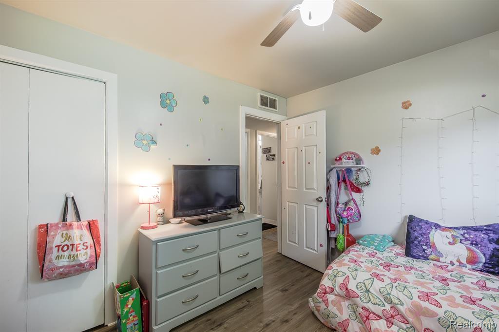 6621 Doyon Drive S, Waterford, MI 48327 — Photo 20