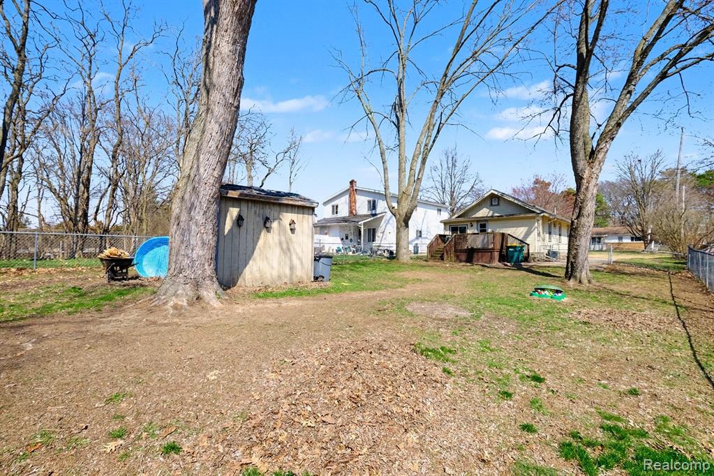 203 Boman Street, Flushing, MI 48433 — Photo 18