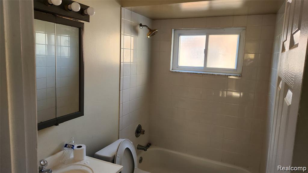 7720 Amboy Street, Dearborn Heights, MI 48127 — Photo 7