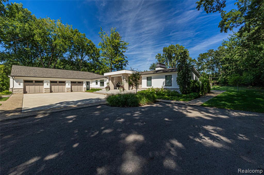 4806 Walnut Lake Road, Bloomfield Hills, MI 48301 — Photo 51