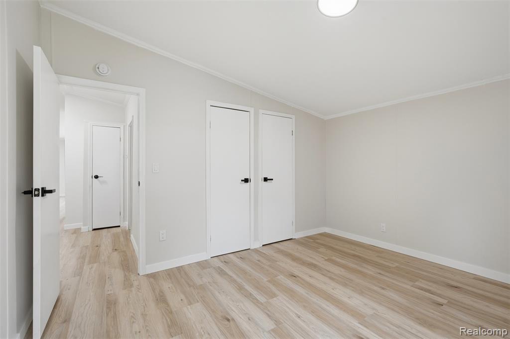 4420 Dublin Road, Burton, MI 48529 — Photo 27
