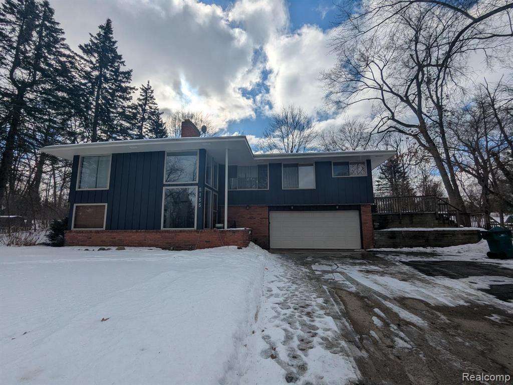 5155 Greenview, Clarkston, MI 48348 — front exterior