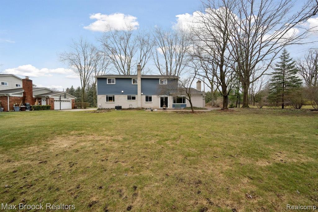 4488 BEACH Road, Troy, MI 48098 — Photo 28