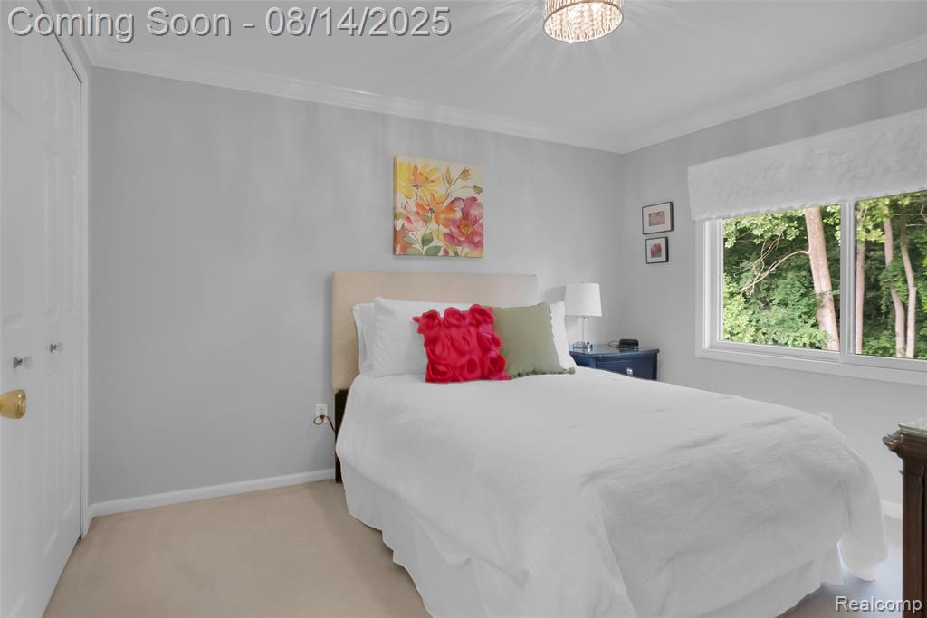 399 Silvervale Drive, Rochester Hills, MI 48309 — Photo 27