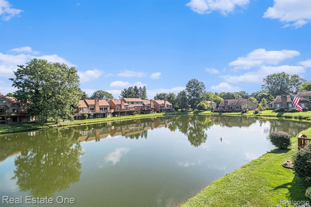 36824 ELK Cove, 27, Farmington Hills, MI 48331 — Photo 4