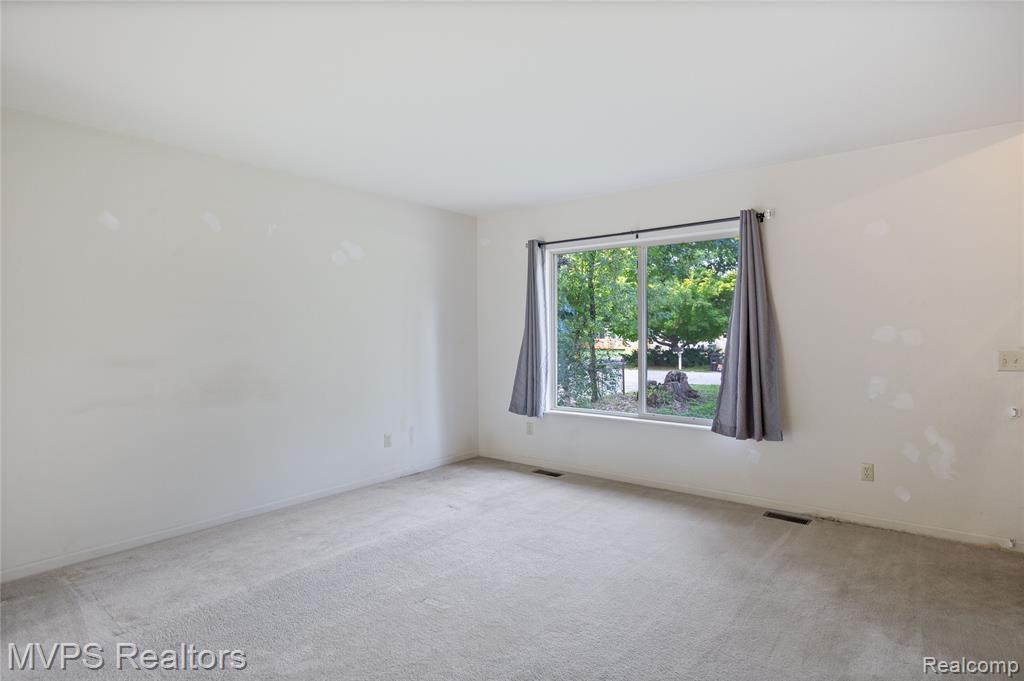 4636 Jerome Road, Clarkston, MI — Photo 14