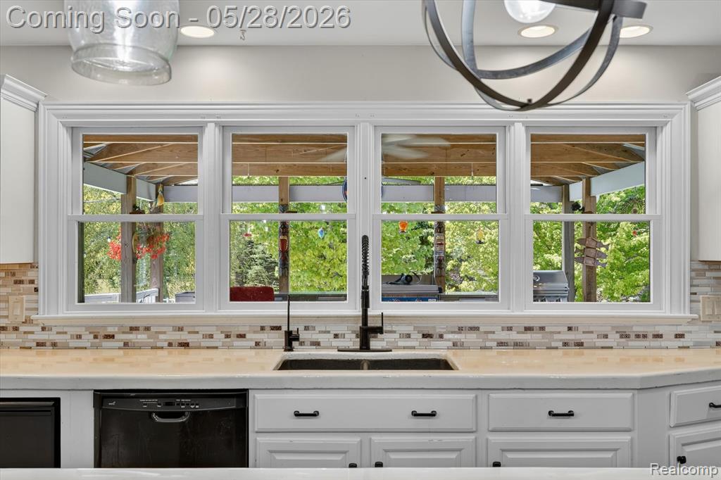 4717 Lonsberry Road, Columbiaville, MI 48421 — Photo 10