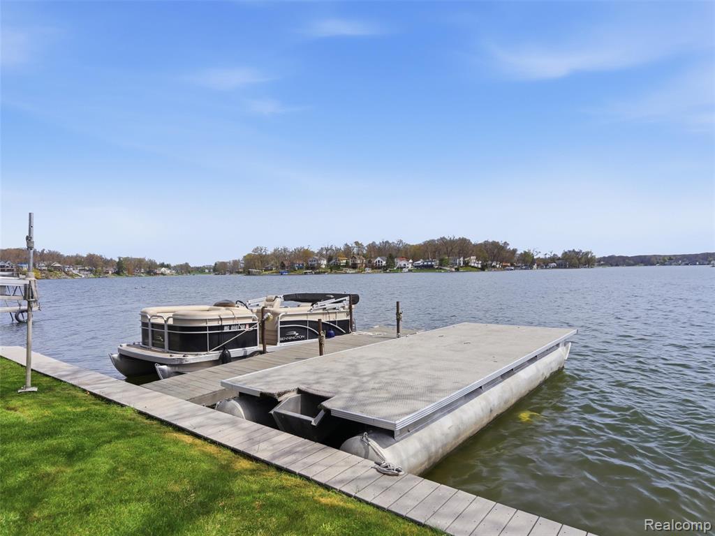 16342 Stages Island, Linden, MI 48451 — Photo 33