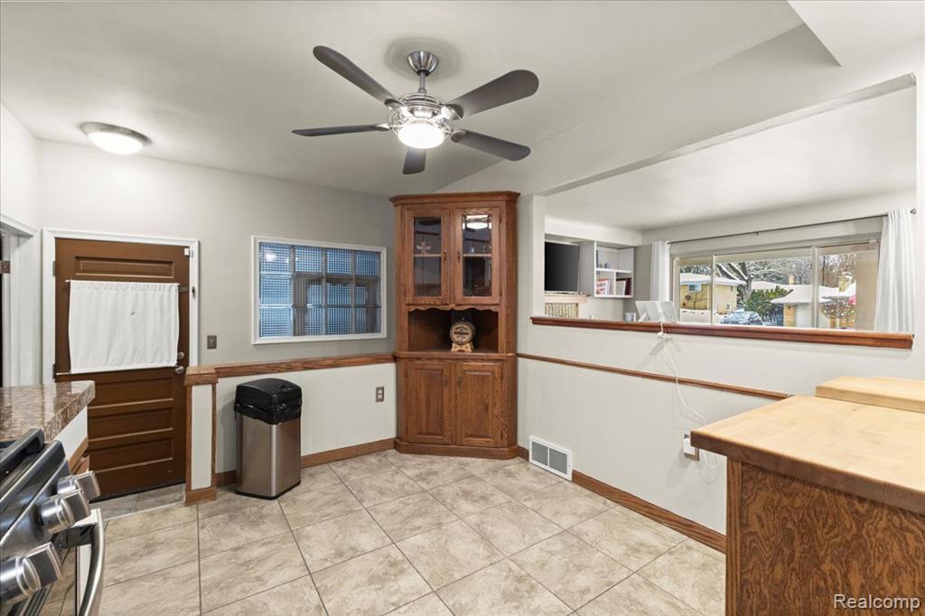 52443 Pappy Lane, Shelby Twp, MI 48316 — Photo 12