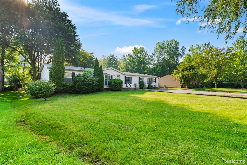 6315 Heyer Street, Romulus, MI 48174 — Photo 2