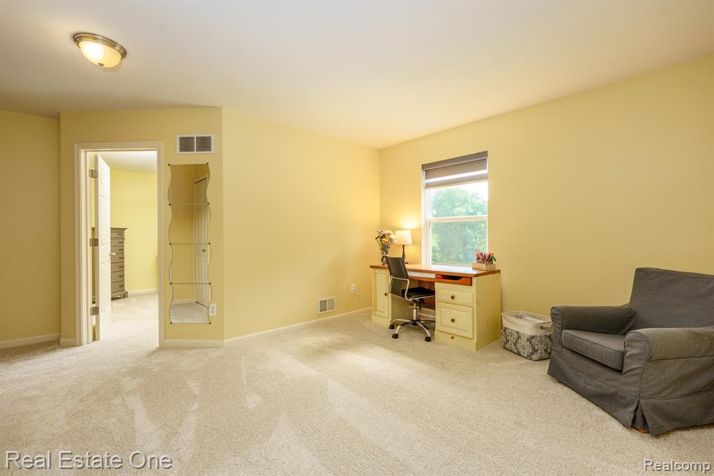 442 Ridgewood Drive S, Ortonville, MI 48462 — Photo 14
