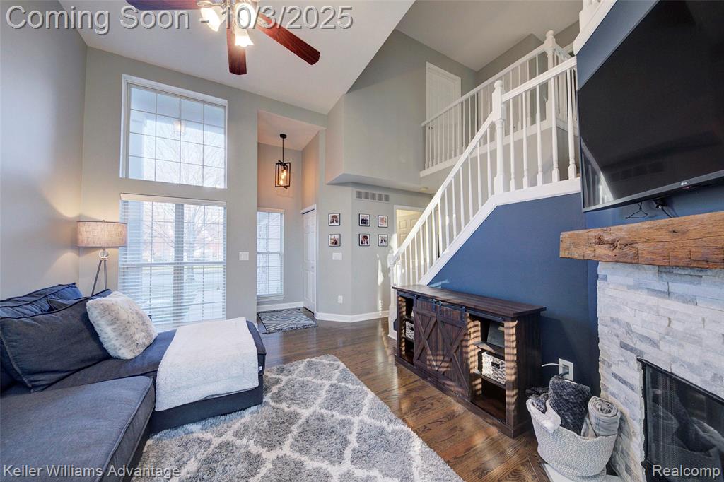 988 Calpernia, Wixom, MI 48393 — Photo 8